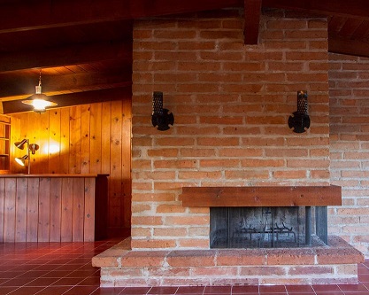 How To Clean Your Brick Fireplaces, How To Clean Old Brick Fireplace
